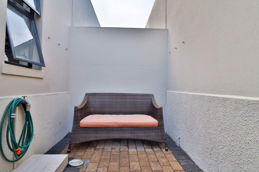 To Let 2 Bedroom Property for Rent in Royal Ascot Western Cape
